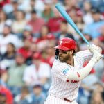 Bryce Harper reveals his baby’s gender with custom bat vs. Giants