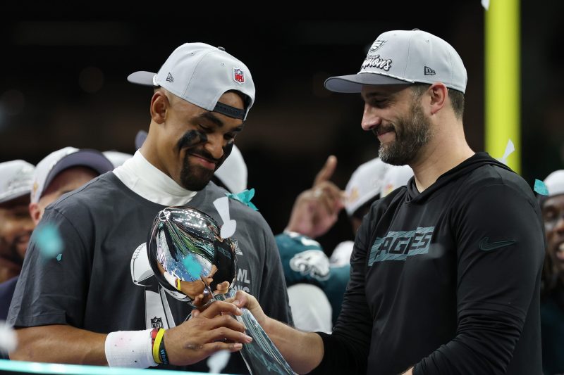 Eagles and Super Bowl-winning head coach agree to extension